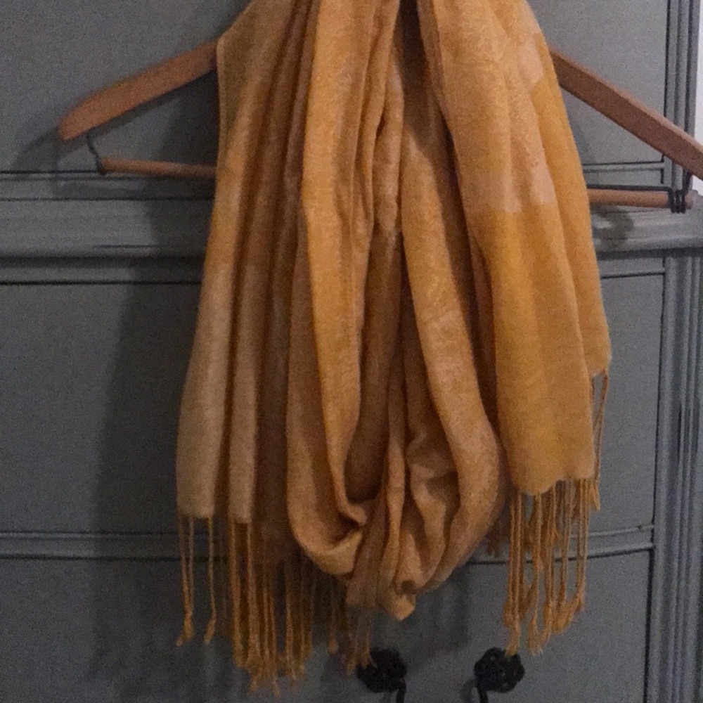 Yellow scarf